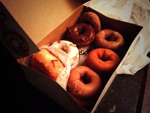 leadereater's tweet image. Friend says bring over dessert ... Why not a box-o-@ShipleyDo_Nuts ...