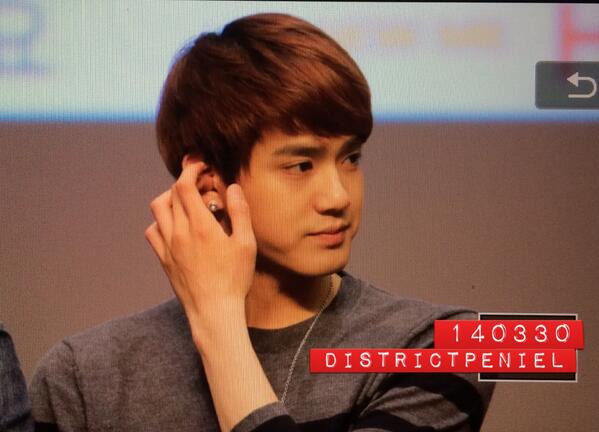 DistrictPeniel's tweet photo. 140330 천안 팬싸인회 ~ 프니엘 2 @PenielShin #btob #peniel http://t.co/tKcSHQLHhg