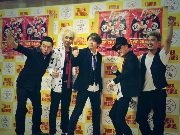 FLOW_official's tweet photo. 本日タワレコ新宿店で行ったFLOWニューアルバム「26 a Go Go‼!」トークショーの模様はライター森さんによって記事となり、後日オフィシャルブログに掲載予定です!是非チェックしてくださいね‼! #26agogo http://t.co/vL5i8wG2gZ