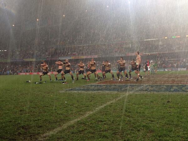 SVNSSeries's tweet photo. Congratulations to @nz7s on their #HK7s victory! Haka in the rain! http://t.co/gQJBwG8Y2b