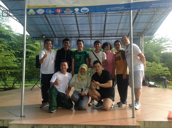 casnan's tweet photo. @murykuswari @Hardin_IPB @jansen_ongko @budigizi http://t.co/k8C8CW3vIS