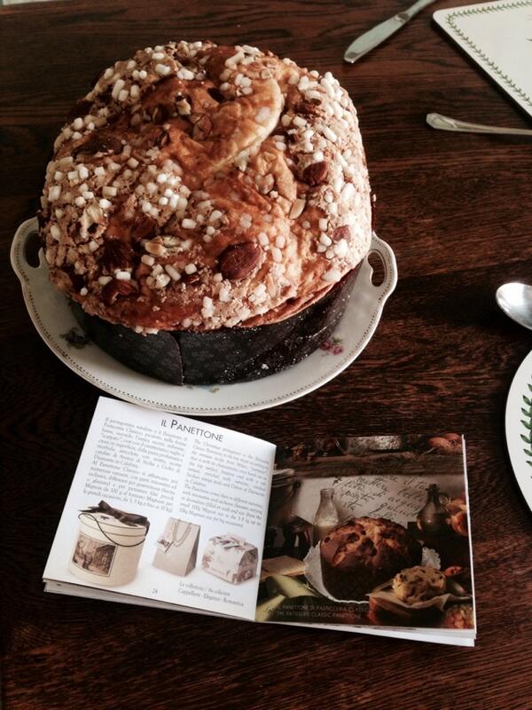ArtsMistress's tweet photo. Excited to eat this fabulous cake, straight from the streets of Vienna http://t.co/vKJMhL4zBj