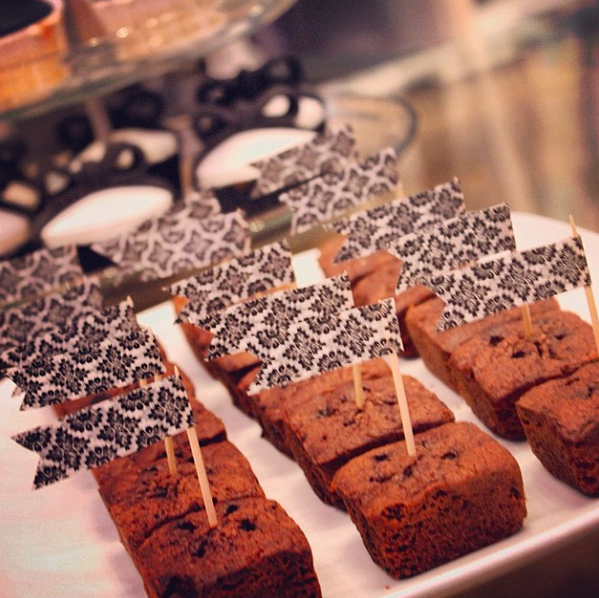 CupkeryBox's tweet photo. CupkeryBox: #sweettable http://t.co/U8uldqr8DF