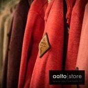 AaltoStore's tweet photo. Verkkokaupasta -10% alennus kaikista Naketanon huppareista kampanjakoodilla "kevät". http://t.co/8tYmbK7OjU #naketano http://t.co/JzcNjiIaBx