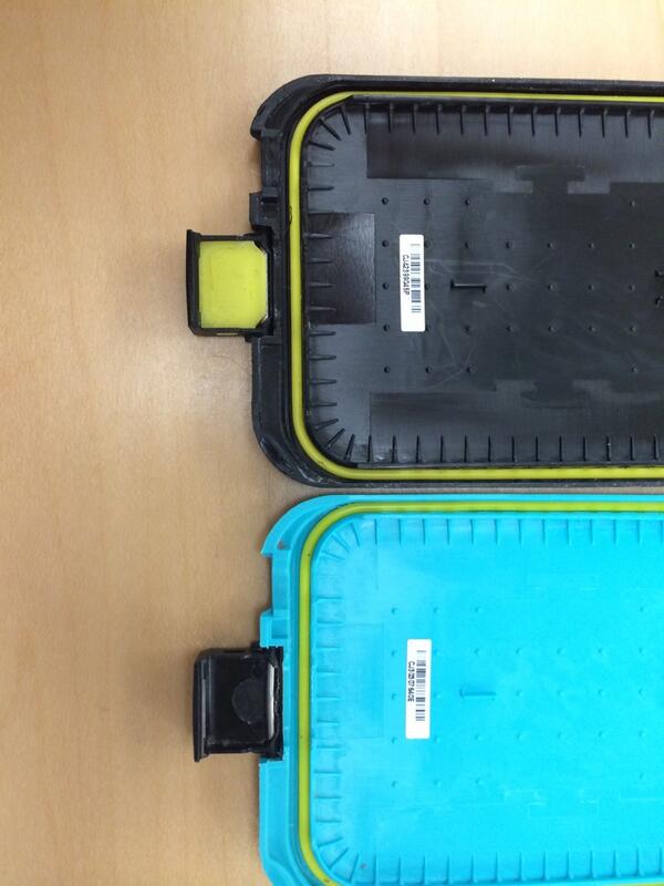 Topher124's tweet image. Lifeproof case fail!