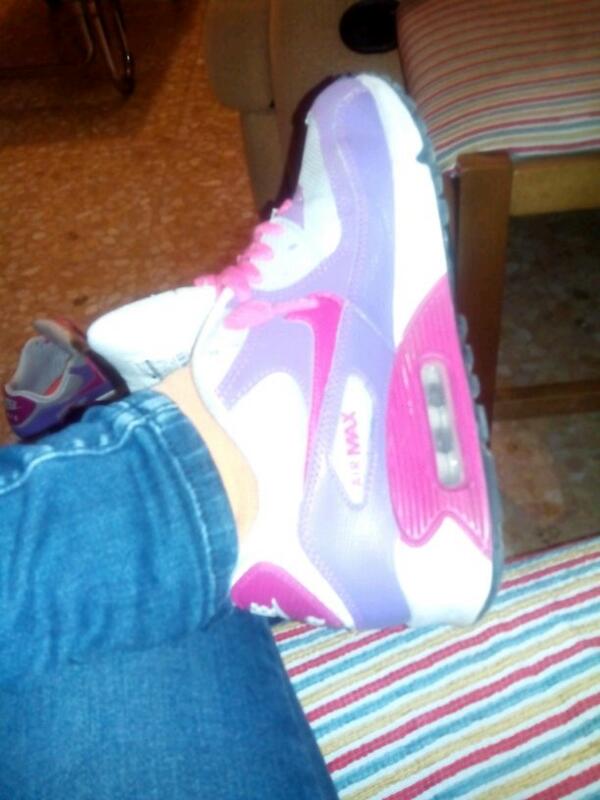 AlarconPaula3's tweet photo. Al final yo se que @rubiiga me las va a regalar 😍 😍 JAJAJAJA http://t.co/PxfOzLK2cA