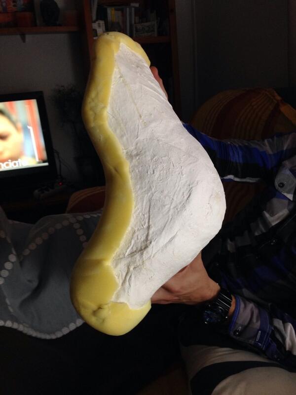 <a href="/colaborayeray/">yeray</a> No permitamos que Yeray vuelva a utilizar esta silla! @Albertucho_CC <a href="/92pacheco/">Fernando Pacheco</a> @polopignoise