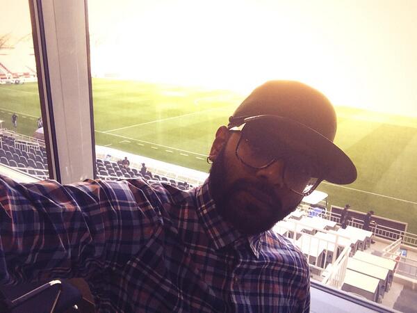 Benny_Dayal's tweet photo. Performing at the ABDULLAH bin Khalifa football stadium , Doha ... @tweetjoshsatya @DAV_JO @AlokMerwin @tobsgarage http://t.co/czCocqPwRO