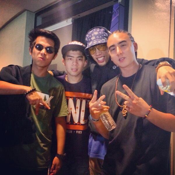 DjBuddahhh's tweet photo. We bout to get on โ๏ธโ๏ธ #ColgateFreshJam @ABRAOFFICIAL @josefamarra @derangedpoet http://t.co/8O2RsTymmU