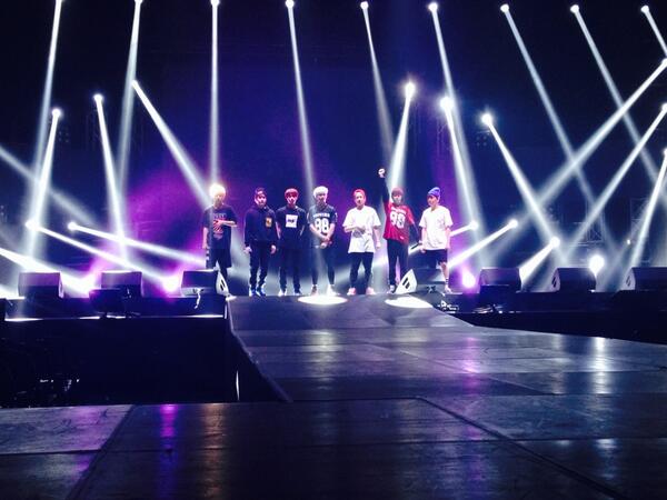 D-1! 리허설 중입니다. #내일만나용