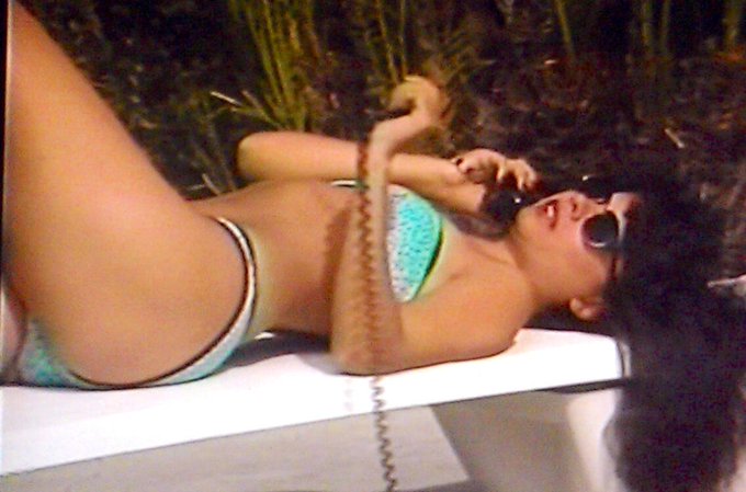 Hanging out by the pool &amp; talking on the phone in an old flick.  #FlashbackFriday http://t.co/0e42MU<a href="/tag/flashbackfriday"class="tags"><span>#flashbackfriday</span></a>