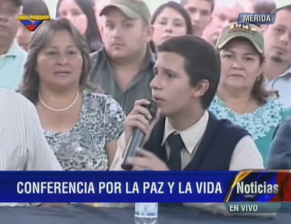 Giltodur's tweet image. Este carajito dio una leccion de patriotismo en conferencia por la paz en #merida @IzarraDeVerdad  #QuéVivaLaJuventud