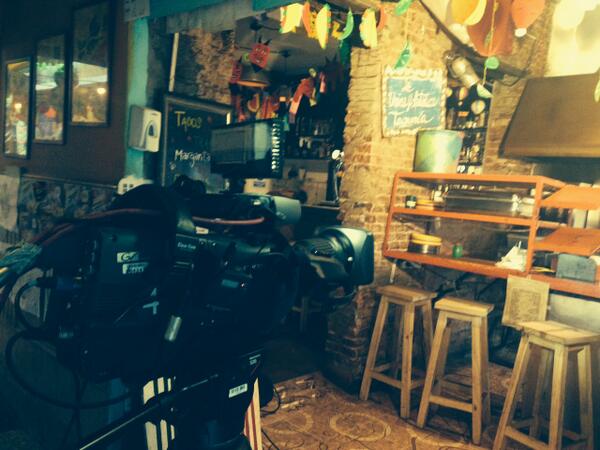 LasChicasTIP's tweet photo. Back de la nota de hoy de La Fabrica del Taco en Baires Directo por @telefecom http://t.co/v0E0YTIry8
