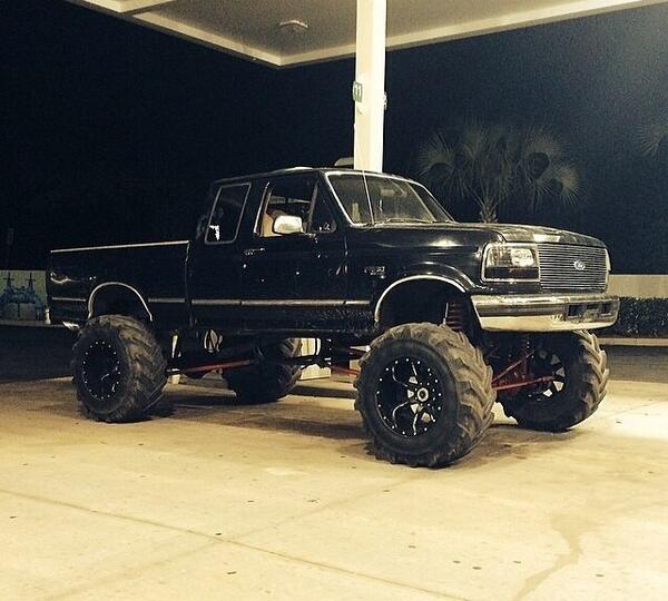 _LiftedTrucks_ tweet picture