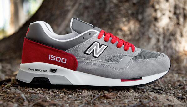 KicksDeals's tweet photo. Check 3 good sizes for this New Balance 1500 Elite colorway for over 55% off retail! http://t.co/iG5vgcAQyE http://t.co/DvGluMrYk4