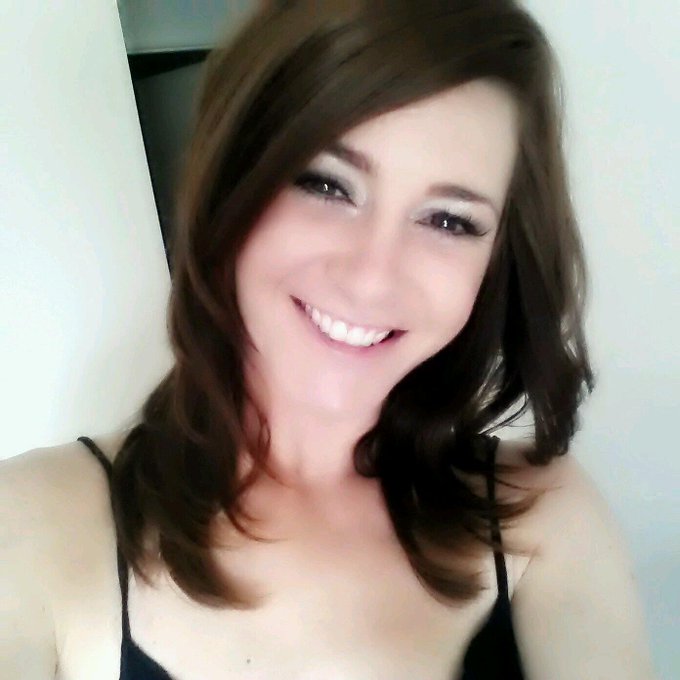 Hi. Happy Friday! Muah ♡ http://t.co/0SQCGBin9t<a href="/tag/hornygirl"class="tags"><span>#hornygirl</span></a>