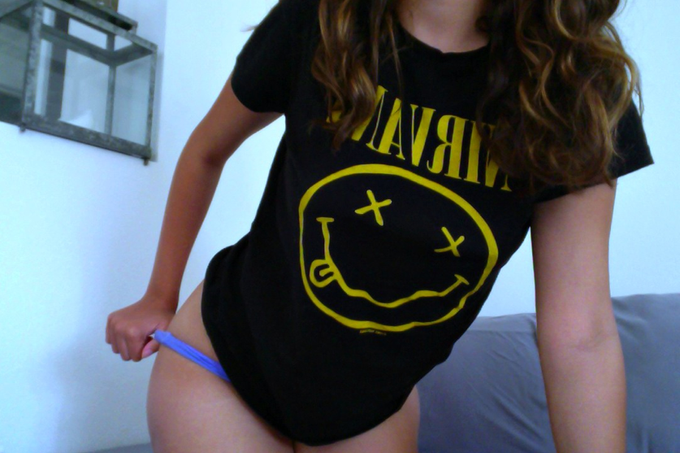 Having a lazy day #FriskyFriday http://t.co/5WnR44YRKP<a href="/tag/friskyfriday"class="tags">#FriskyFriday</a>