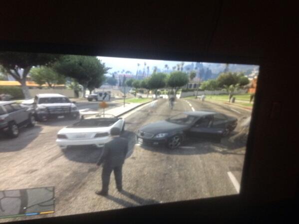 alexUSA29's tweet photo. Gta v http://t.co/Q3fpOZh3O4
