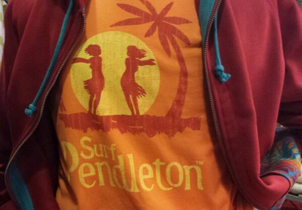 PendletonWM's tweet photo. Coming through @flypdx today? Ask Mike for best places to #surforegon and enter to win a custom board. Until 1:00 http://t.co/PR0VS8TDrw