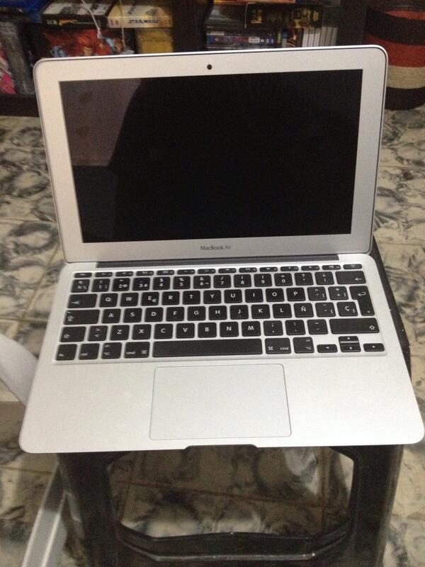loqoostonee's tweet photo. @TeloVendoGDL @El_BaratilloGDL @anunciaGDL @CompraVendeGDL MacBook Pro poco uso barata http://t.co/boelcCvIDw