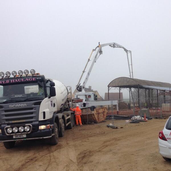 adventbuild's tweet image. Concrete Pour in progress for Dutch Barn Residential Conversion in Gloucestershire
