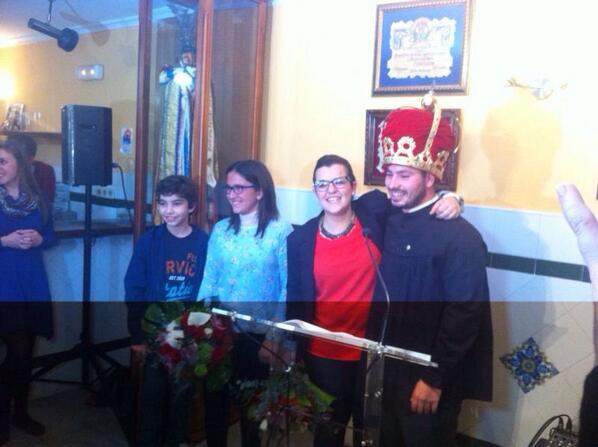 FallesDenia's tweet photo. Càrrecs @FallaCentro President Iván Jorrilo, FM Aida Simó, FMI Laura Tur, President Inf. Luis Sentí #FallesDénia2015 http://t.co/bV92hDTk7u