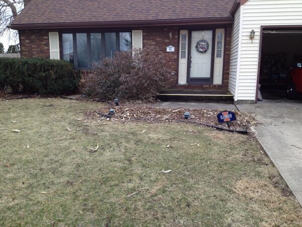 BCarr141's tweet image. Before After idk if better but definitely different  #clearclutter 👍🌾