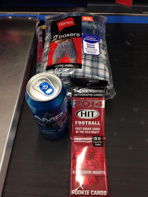 PrimeTime21ish's tweet photo. How real men shop. #onlytheessentials http://t.co/faswa1ccqB