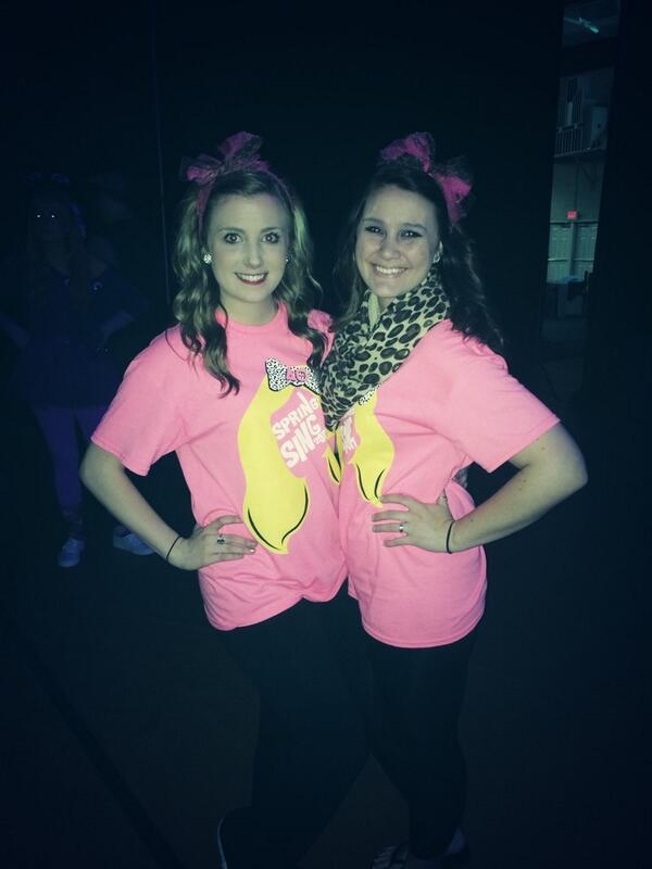 amychristineeee's tweet image. Here we gooooo😊💗💚✊ #springsing2014