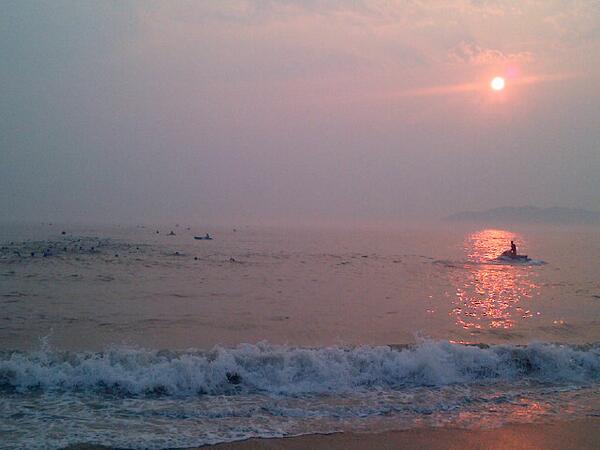 6.30 am, race starts #LagunaLangCo #BanyanTreeLangCo #AngsanaLangCo Triathlon