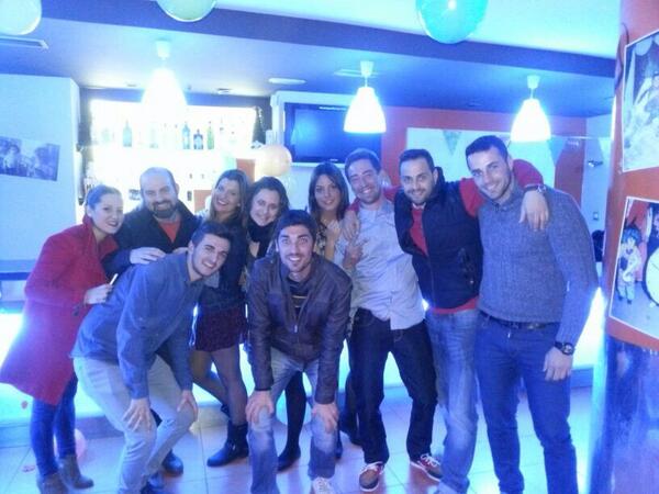 stefanGimenez's tweet photo. Cumplee de @SalvaFerrer2 #jovi !!! @Carlettapink @andriudriudriu @Andrea_GrauM @apm_88 @_SergioDj_ #abel #palliTV http://t.co/lMnjkVEMSm