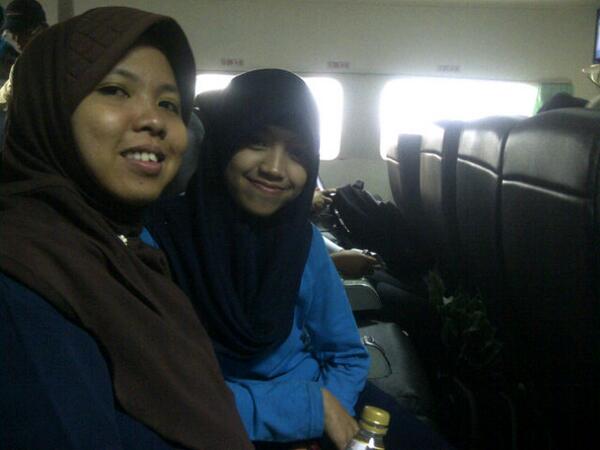 yiyi_lestari's tweet photo. Haha, a'ng bru celing joo, lah lamo pdhal foto ny :D RT @VennyDarmawaty: http://t.co/I8o50YgUEF”ngp br sadar kek foto ni ox miks