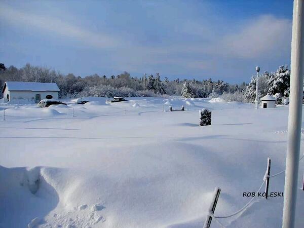 WhitefishPoint Light tweet media
