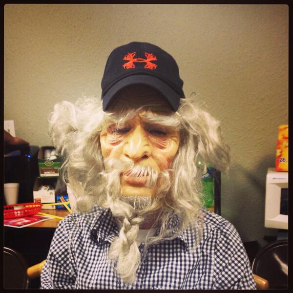 Praiz101's tweet photo. We're growing old waiting to play at the next CMA event. #2moreweeks http://t.co/nkNvIGoYgU