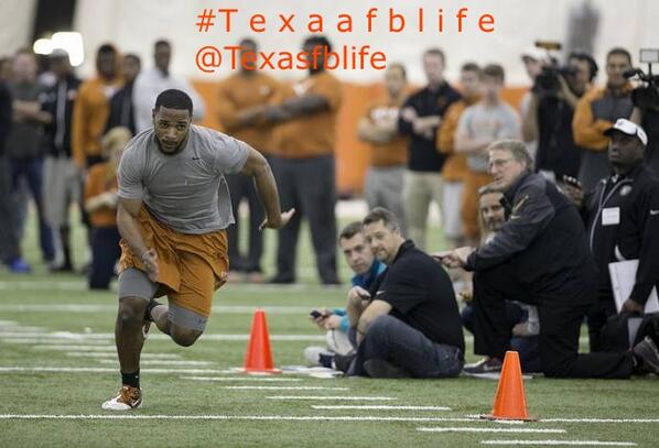 Texasfblife's tweet photo. #texasfootball #longhorns Pro day!! http://t.co/dPwncOL6V3