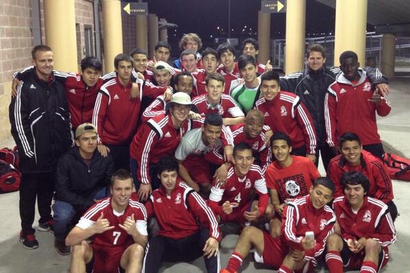HornJags's tweet photo. HHS Jaguar soccer advances in the playoffs!! Go Jags!! #winners http://t.co/QX6Zk3tNwM