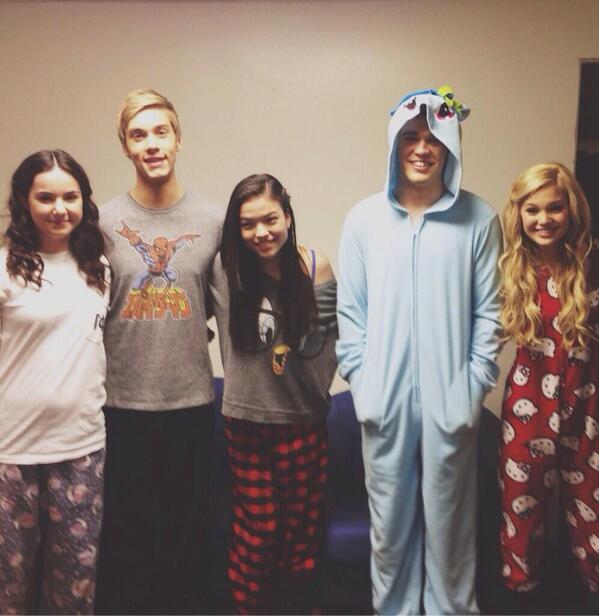 GarrettSpenger's tweet photo. Pajamas http://t.co/SgdjtoKa53
