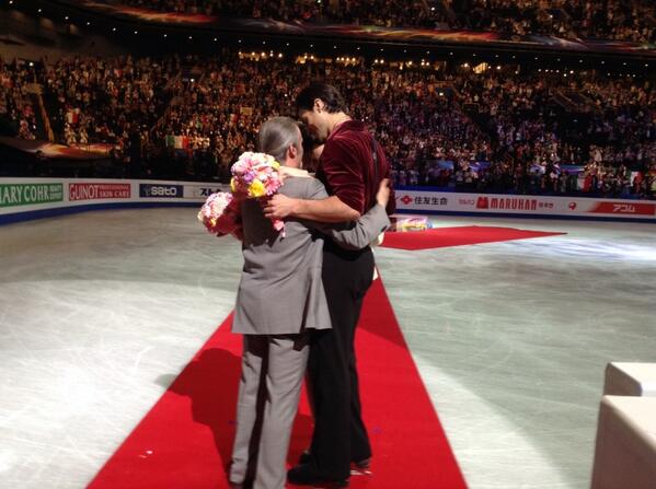 SkateCanada's tweet photo. A special moment. Un moment special #FSWorlds14 @WeaverPoje http://t.co/e3tqUF1DLT