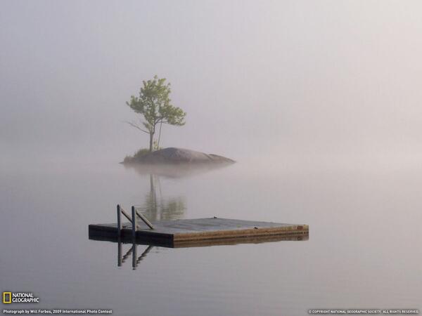 saw4900's tweet photo. انعكاس البحيرة نافثة اللهب http://t.co/2tdk8cJbdS