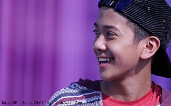 PicIqbaale's tweet photo. Cc"@Nurul_Iis01: RT"@nanahanna99: INI GANTENG BANGET SUMPAH! -_- @iqbaale http://t.co/S4pK0oAcbM""