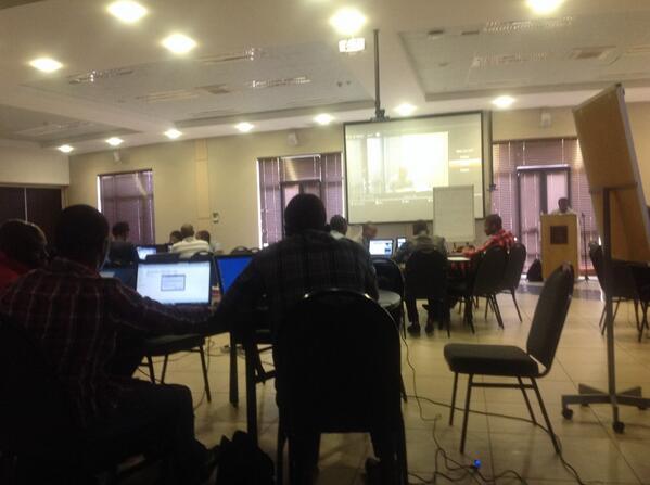 Geekulcha's tweet image. Developers wrote app ideas down. Time to code the solutions. #Android101  @unisa @unisaradio