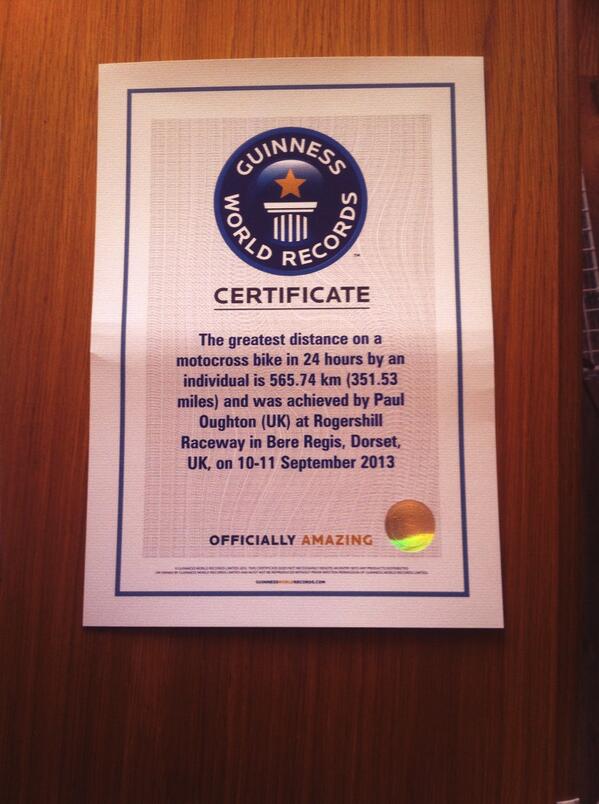 24HoursofMX's tweet image. Signed,sealed,delivered.BOOM #worldrecordholder @weldmar @WingsforLifeUK @GWR @Ducksmart @RapidMotoUK @Torc1RacingUK