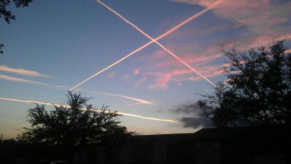 WhiteSkyBlues's tweet image. RT @JoeMomasNuts WeatherWar101: Sofia Smallstorm on Red Ice Radio youtube.com/watch?v=foBqPw… #WxMod #Nexrad #Chemtrails