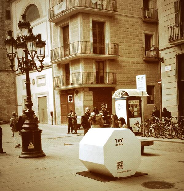 Barcelona se ha llenado de figuras geométricas ¿Te atreves a encontrarlas todas?#tiempopara #fundaciojoanmiro #borne
