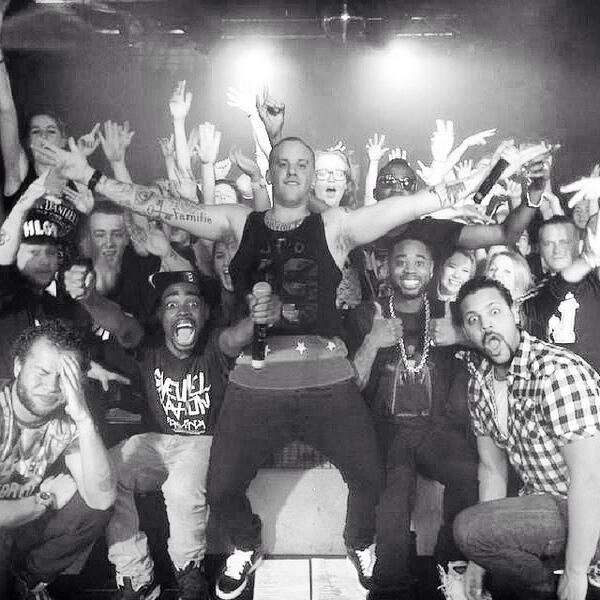 Venlo <a href="/Perron55/">Poppodium Perron55</a> jullie waren gezellig!! Bedankt voor alles #HetLegerVanJebroerTour
