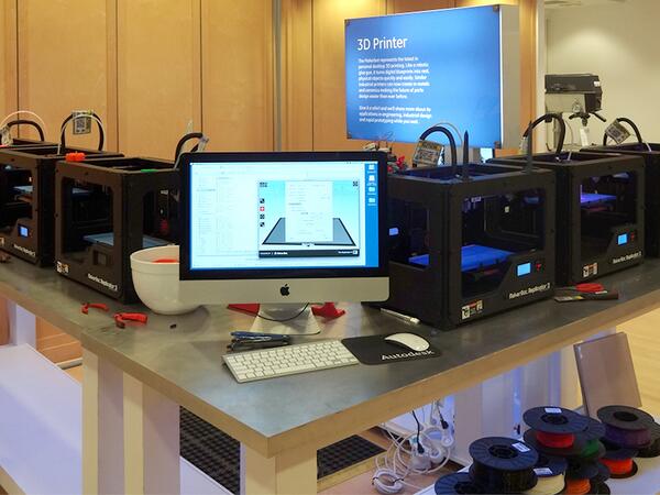MakerBot tweet media