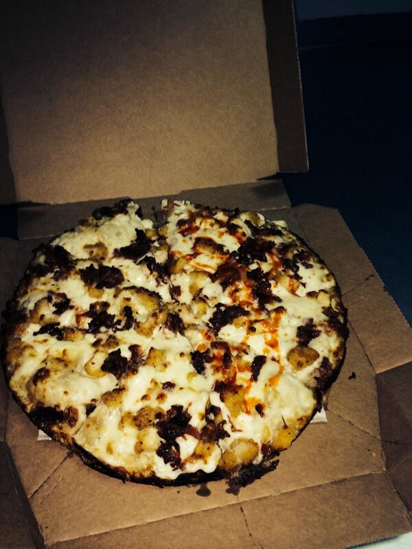 taylorfipps93's tweet photo. Best lunch ever #whyyoujealous #grubbin http://t.co/Rxe7yzlETD