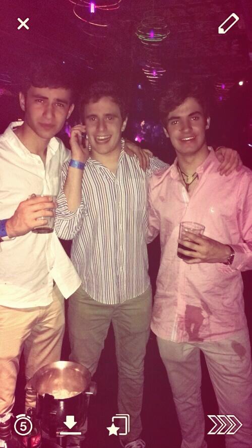 Alvaritogms's tweet photo. Buena noche @MiguelEsperies  @eduardocorleone http://t.co/oSONnTtqL3