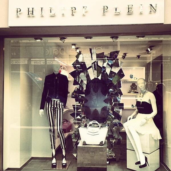 #PhilippPlein #NewWindowDisplay #PhilippPlein in Cannes France #Killer