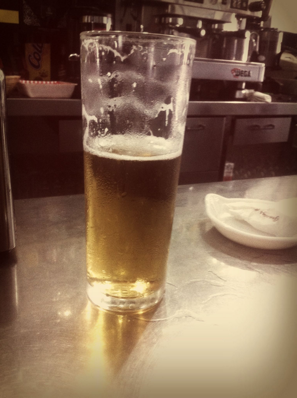 jmd_triano's tweet photo. Las mejores birras en taskas de toda la vida. http://t.co/Twumss8Wuv